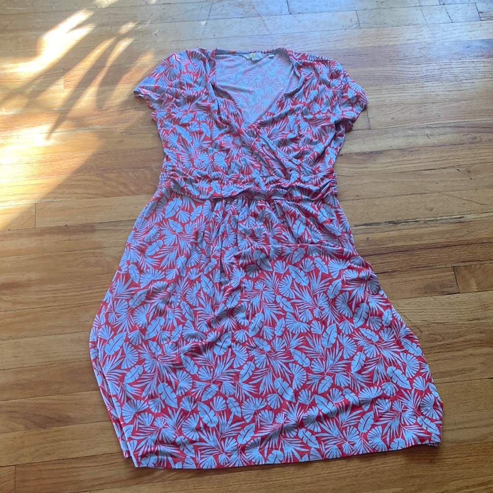 Boden Patterned Short Sleeve Dress with Pockets!